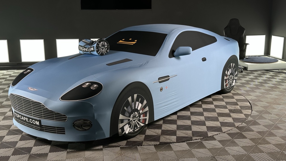 Aston Martin Vanquish — Gentleman Blue